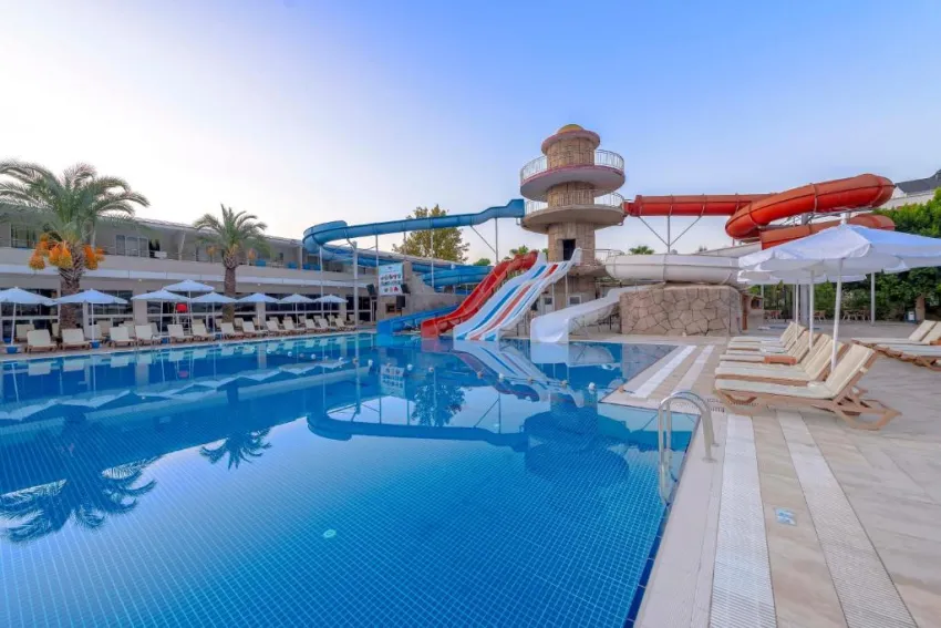 TRANSATLANTIK HOTEL & SPA  5*-7