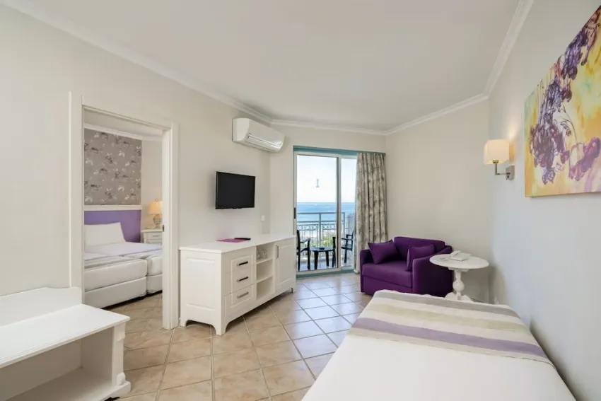 Iz Flower Side Beach Hotel 4*-12