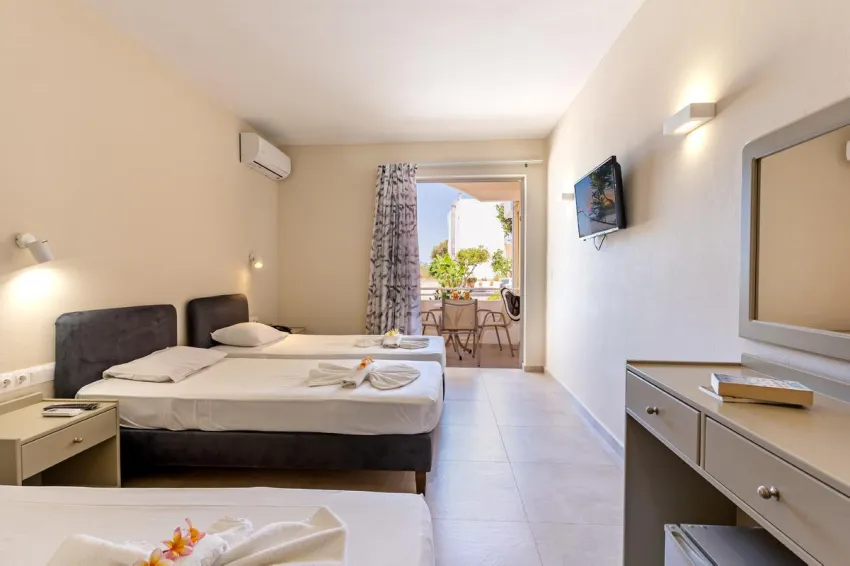 Kathrin Beach 3*-32