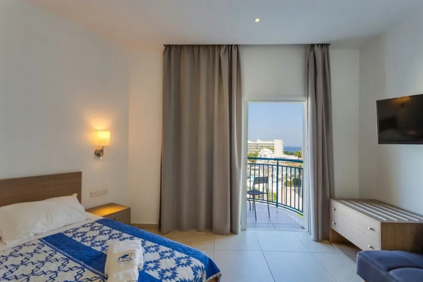 Tetyk Hotel & Suites 3*-16