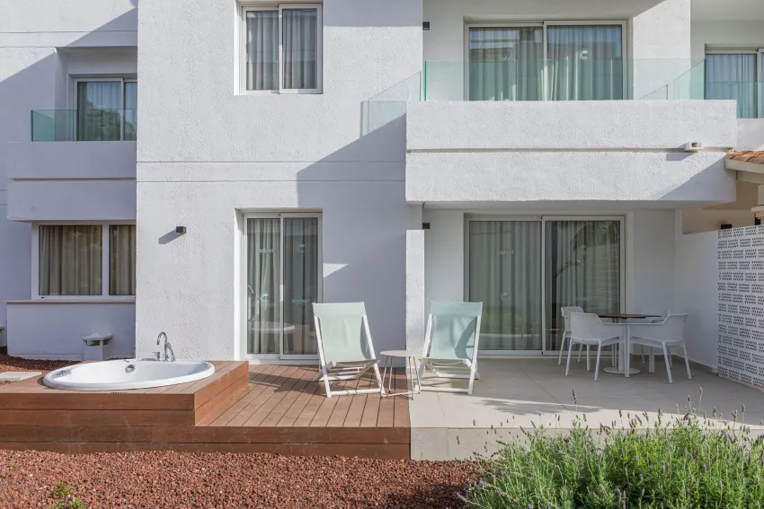 Cabot Las Velas Apartments -4