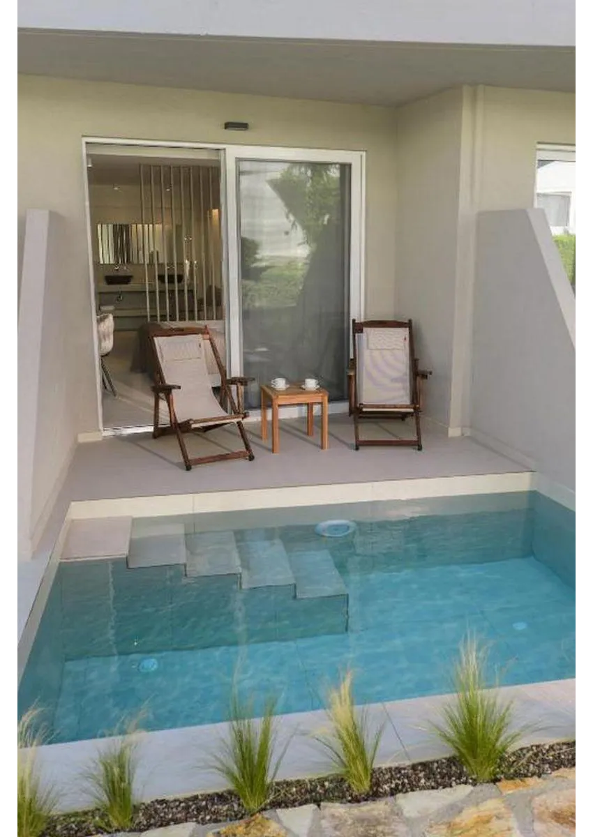 Golden Coast Suites 4*-13