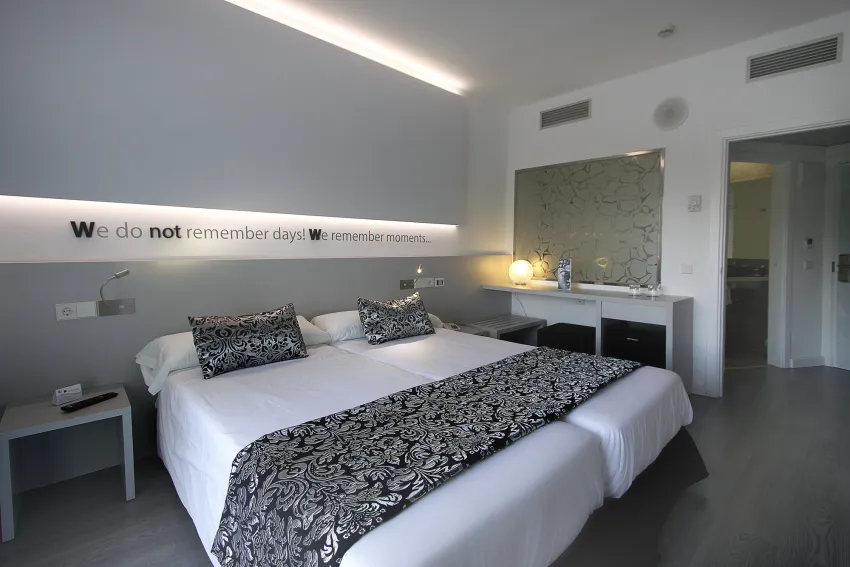 BG Pamplona Hotel 4*-6