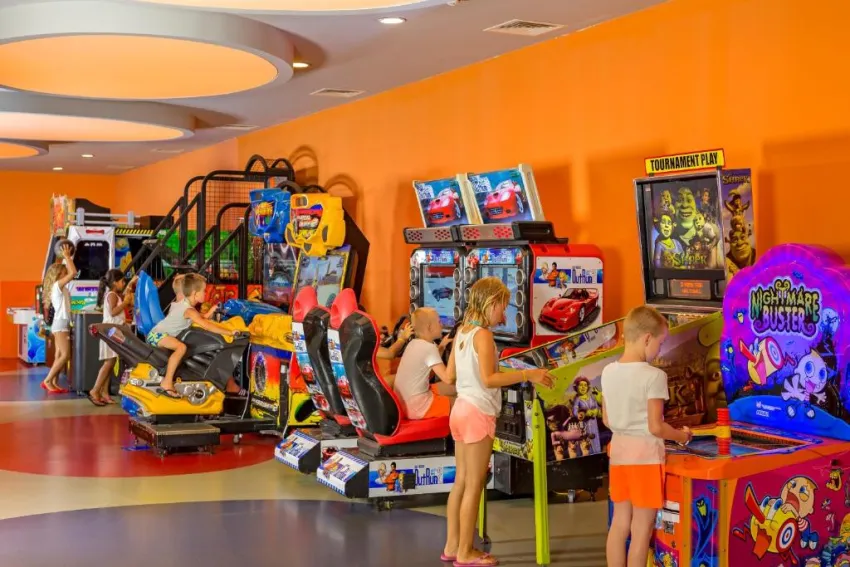 Royal Holiday Palace Hotel 5*-11