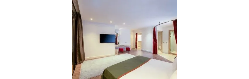 Nirvana Cosmopolitan 5*-10