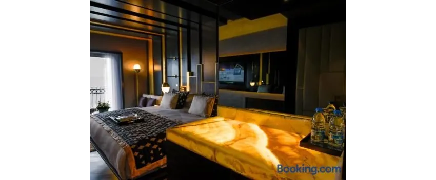 Rocks Hotel & Casino 5*-12