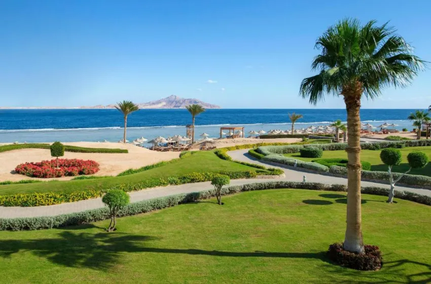 CHARMILLION CLUB RESORT  5*-11