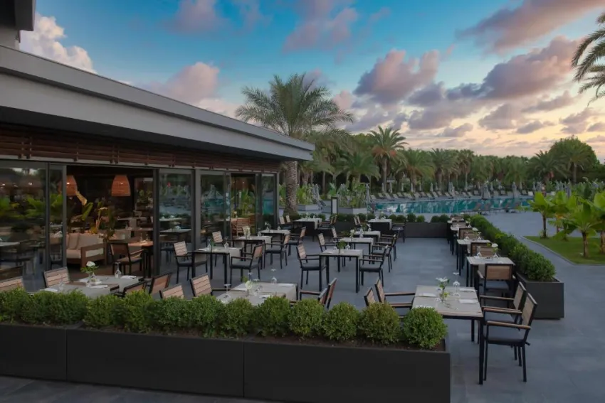 MIRAMARE BEACH HOTEL  5*-48