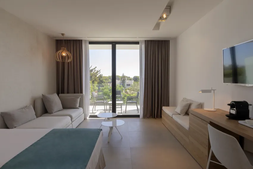 Cosmopolitan Hotel 4*-25